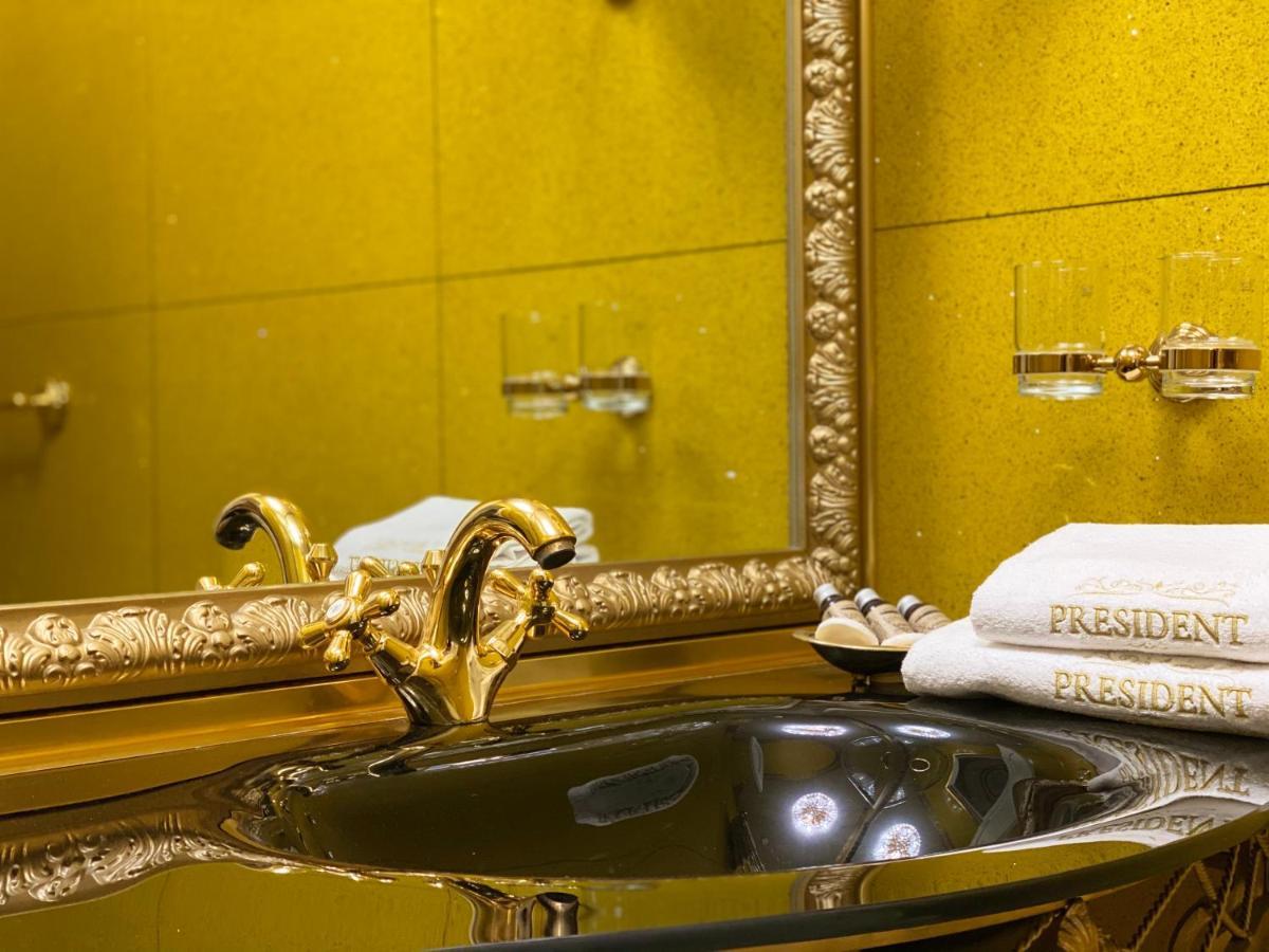 Hotel President Luxury Ploieşti Esterno foto