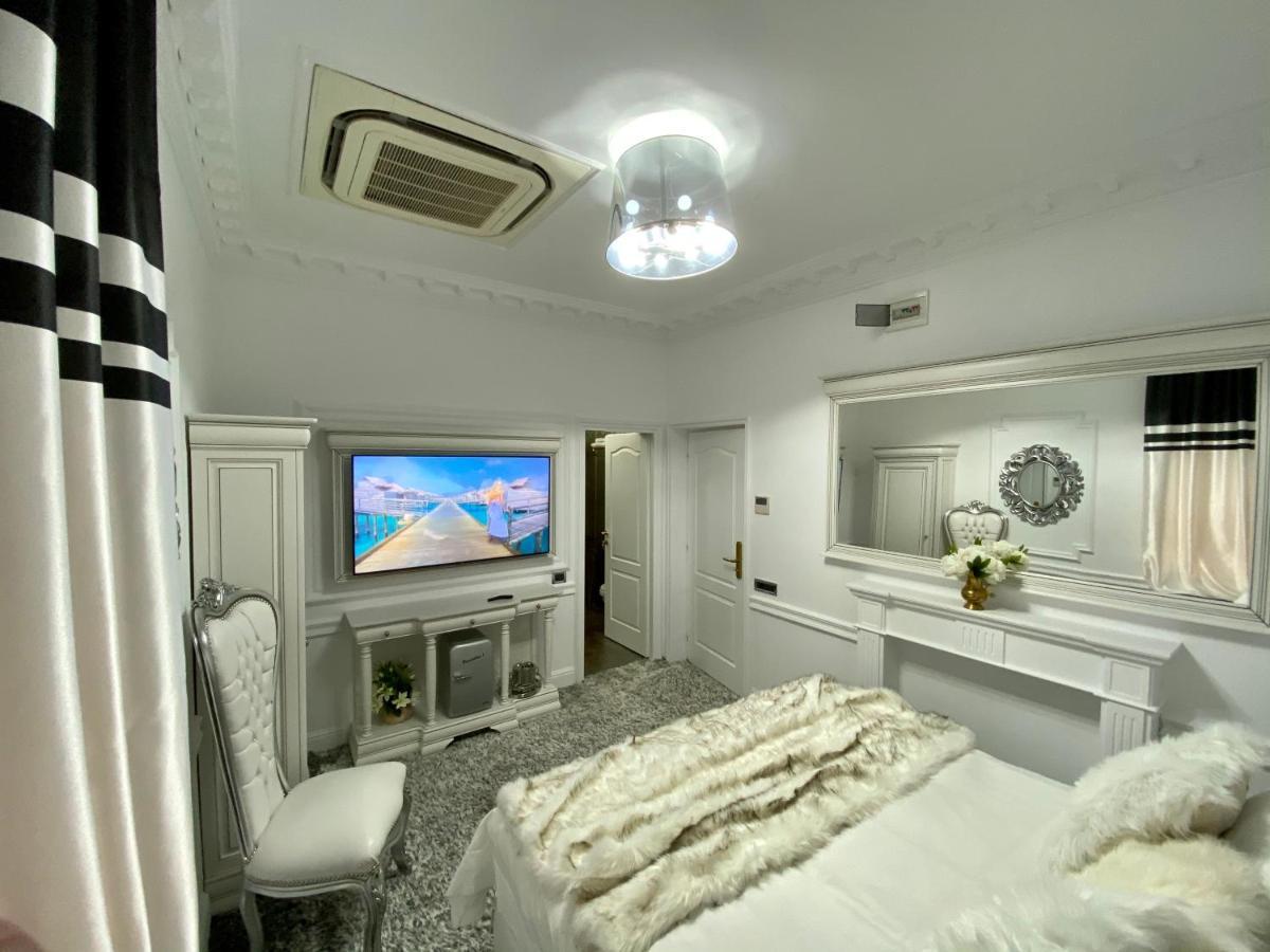 Hotel President Luxury Ploieşti Esterno foto