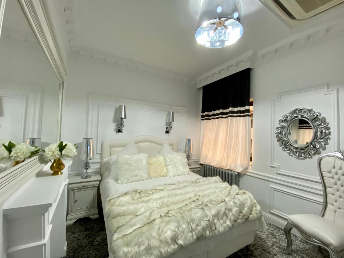 Hotel President Luxury Ploieşti Esterno foto